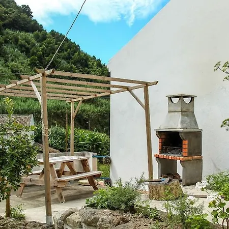 Casa Da Avo Madalena Faial da Terra